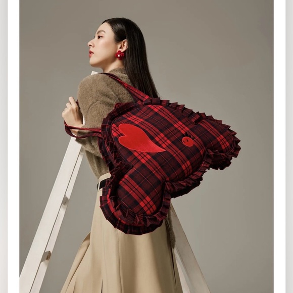 Skullpanda Tell Me What You Want Series Shoulder Ruffled Bag - Picture 2 of 11